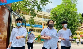 Hà Nội công bố điểm chuẩn vào lớp 10 chuyên năm 2024, môn chuyên nào cao nhất?