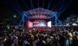 Lễ hội Vương quốc Anh ở TP.HCM: Giao lưu với nhóm nhạc 911 và danh thủ CLB Liverpool