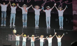 Khoảnh khắc đáng nhớ tại concert TEMPEST: Hanbin khóc vì giấc mơ thành sự thật