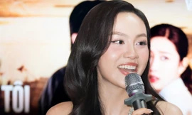 Lần đầu đóng phim, Á hậu Thủy Tiên đổi cách xưng hô 'vợ - chồng' với bạn diễn, chịu diễn 'cảnh nóng'