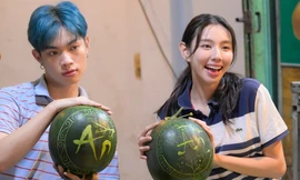 Hoa hậu Thùy Tiên và rapper Pháp Kiều khám phá nghề truyền thống Việt Nam đầy sáng tạo trong dịp Tết Nguyên đán