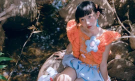 Cựu nữ sinh Kiến trúc, tân binh ‘chung nhà' với Chi Pu, Trang Pháp ‘khuấy đảo’ Vnet bằng màn ra mắt làng nhạc Việt