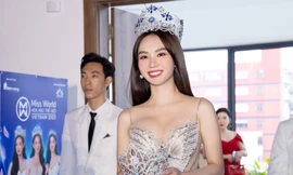 Dàn sao Việt thả dáng tựa nữ thần nhưng dân tình đổ dồn sự chú ý vào Hoa hậu Mai Phương vì lý do này