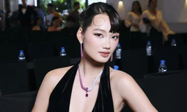 'Choáng' như cách 'nàng Hậu' này diện bộ trang sức có giá bằng cả căn nhà dự sự kiện, hé lộ gia thế bất ngờ không kém