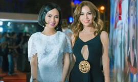 Khoảnh khắc hiếm hoi 'nữ ca sĩ tỷ phú' Hà Phương hội ngộ Minh Tuyết trên thảm đỏ, chiếm trọn 'spotlight'