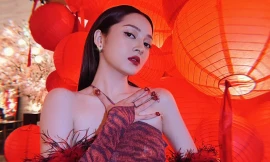 Tin đồn mang bầu chưa nguội, Bảo Anh lại gây ‘chấn động’ V-biz với ảnh 'khóa môi' bạn trai kém tuổi