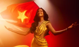 Tái hiện khoảnh khắc 'xoay váy huyền thoại' tại 'Miss Universe 2028', H’Hen Niê xúc động nói về 7 năm đăng quang