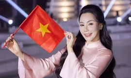 Hồ Quỳnh Hương mặc áo dài hát trong cái lạnh 'thấu xương' của Yên Tử, tiết lộ 'món quà' Tết tặng khán giả