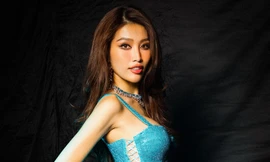 Diễn vedette, Á hậu Chế Nguyễn Quỳnh Châu ‘hút mắt’ với vòng 1 gợi cảm, khoe đường cong bốc lửa