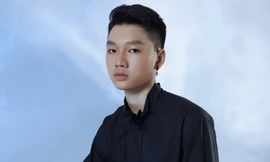Lộ diện gương mặt mẫu nam gen Z thế hệ mới cực 'hot' của làng thời trang Việt, không chỉ học tốt mà còn... giỏi võ