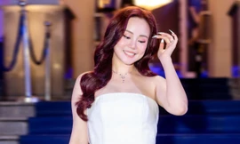 Sau thị phi từ thiện, Vy Oanh đụng độ 'Hoa hậu đẹp nhất châu Á' và MC chân dài 1,1m