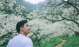 Gặp 'nam thần thổ địa Mộc Châu' nghe kể chuyện du lịch bản địa qua hình ảnh