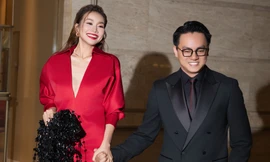 Thanh Hằng đeo trang sức tiền tỷ đi sự kiện, được ông xã tháp tùng đầy tình tứ