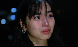 Sau khi đính chính tin đồn ‘phim giả tình thật’, Khánh Vân của 'Mắt biếc' làm dân mạng tò mò khi vừa hát vừa khóc