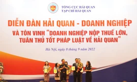 Tập đoàn Hoa Sen được tôn vinh là 'Doanh nghiệp nộp thuế lớn, tuân thủ tốt pháp luật về Hải quan' 