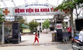bệnh nhân 3079 là B.V.T từng đến BV Đa khoa Hoà Bình thanh toán viện phí. Ảnh: M.Đ