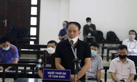 Đại diện Công ty Mai Phương tại toà. Ảnh: N.L