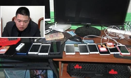 Trần Văn Lâm và tang vật. Ảnh: C.A