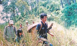 Toán fulro của K’Sờn ra hàng 