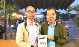 Tác giả Võ Hà tặng sách