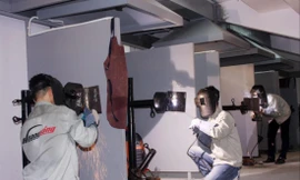 Lạm phát tăng cao khiến thu nhập của lao động Việt ở nước ngoài giảm mạnh