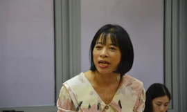 Bà Nguyễn Thị Mai, Cục phó Cục Bổ trợ tư pháp thông tin tại cuộc họp báo 