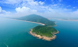 Danh thắng Quỳnh Viên - Long Ngâm, nơi rồng vươn ra biển