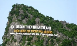 Dòng chữ quảng bá tại VQG Phong Nha - Kẻ Bàng sau khi thay mới