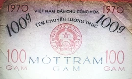 Tờ tem phiếu ở miền Bắc XHCN Ảnh: Tư liệu 