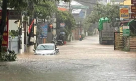 Mưa lũ xuất hiện ở huyện Mộc Châu, Sơn La sau khi bão số 3 quét qua đây 