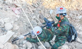 Cuộc cứu hộ chưa có tiền lệ của Công binh Việt Nam 