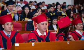 Nghiên cứu sinh trong lễ tốt nghiệp năm 2024 Ảnh: HUST