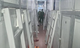 Các hộp ngủ được thiết kế bằng nhôm, xếp chồng lên nhau tại căn nhà trên đường Nguyễn Thiện Thuật, quận Bình Thạnh, TPHCM