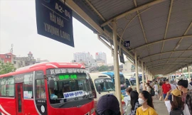 Giá nhiên liệu đã giảm sâu nhưng cước phí vận tải vẫn đứng yên Ảnh: Trọng Đảng 