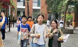 Các quận cho biết, năm học tới đảm bảo chỗ học đầu cấp cho học sinh lớp 1, lớp 6 