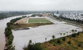 Một góc đê tả sông Lạch Tray, phường Vĩnh Niệm (Q. Lê Chân, TP Hải Phòng) 