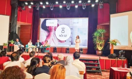 Ngô Thùy Anh giới thiệu về ứng dụng HASU đến với người cao tuổi