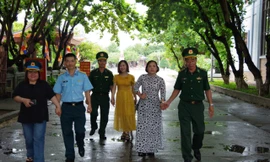 Hạnh phúc của hậu phương những người lính ra thăm Trường Sa