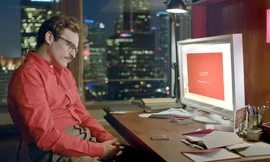 Trong bộ phim Her, một người đàn ông phải lòng một phần mềm 
