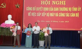 Bạc Liêu có thêm 36 cán bộ nghỉ hưu, nghỉ việc để tinh gọn bộ máy