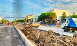 Hộ dân án ngữ gần 20 năm bàn giao mặt bằng, đường ở trung tâm Bạc Liêu bao giờ thông xe?