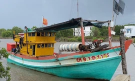 Cà Mau: Phạt 79 triệu đồng chủ tàu cá chở thiết bị giám sát của tàu khác