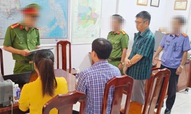 Nhận hối lộ tiền tỷ để giúp tàu cá không đủ điều kiện được đăng kiểm 