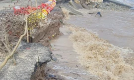 Bạc Liêu: Nguy cơ vỡ đê Biển Đông