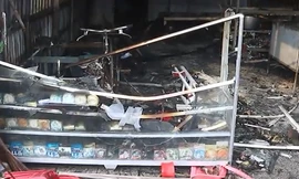 Cà Mau: Cháy lớn trong đêm, 4 căn nhà bị thiêu rụi 