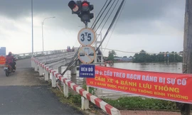 Tin mới vụ xe tải 31 tấn làm biến dạng cầu tải trọng 3,5 tấn ở Cà Mau