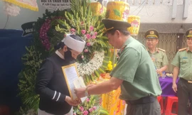 Truy thăng cấp hàm thiếu tá công an hy sinh khi làm nhiệm vụ ở Cà Mau