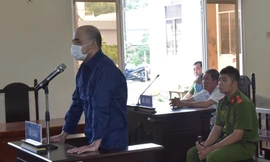 Tạt xăng đốt chết người tình, nhân viên bệnh viện lĩnh 20 năm tù 