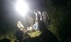 Điều tra vụ người phụ nữ bị giết, vứt xác vào bãi sậy 