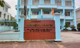 Đình chỉ chức vụ Chánh Thanh tra Sở Nông nghiệp Cà Mau
